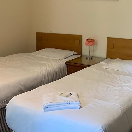 Sterling Lodge Hotel Истборн Екстериор снимка
