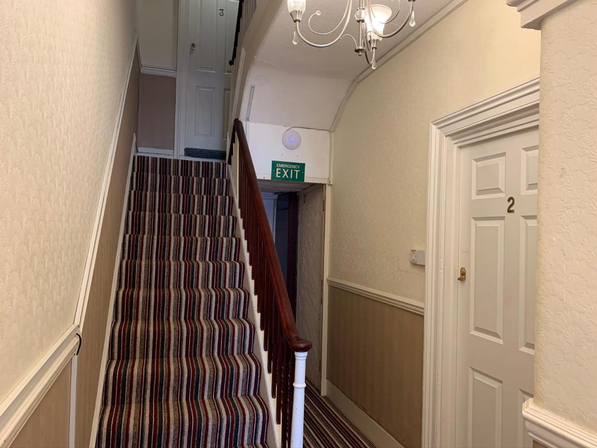 Sterling Lodge Hotel Истборн Екстериор снимка